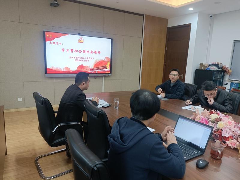 05dd1255f5c9647beff5c88c28c31ee.jpg 05dd1255f5c9647beff5c88c28c31ee.jpg