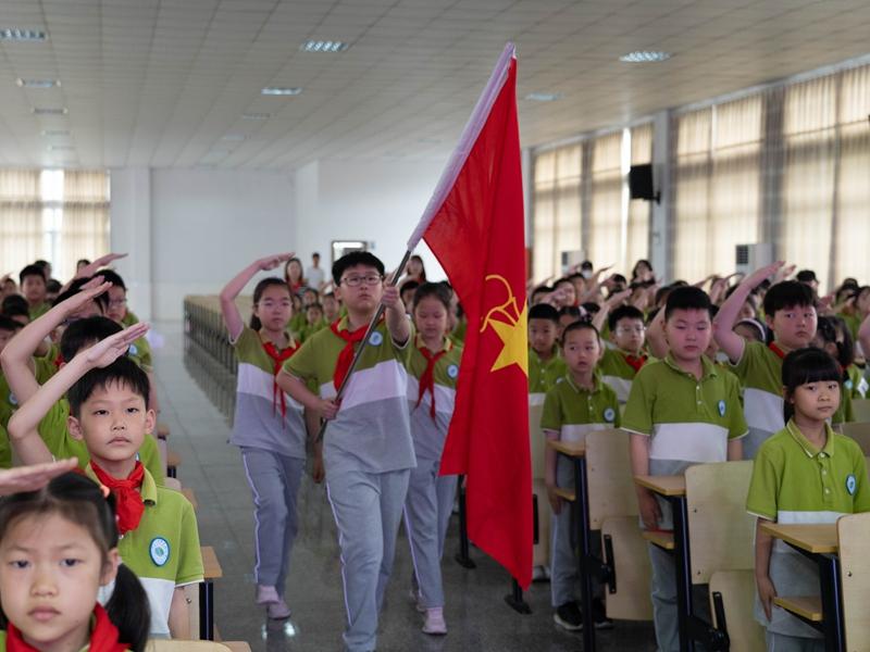 出旗 (1).jpg 出旗 (1).jpg