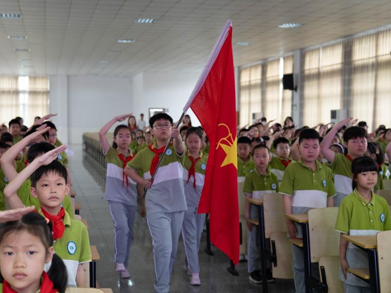 出旗 (1).jpg 出旗 (1).jpg