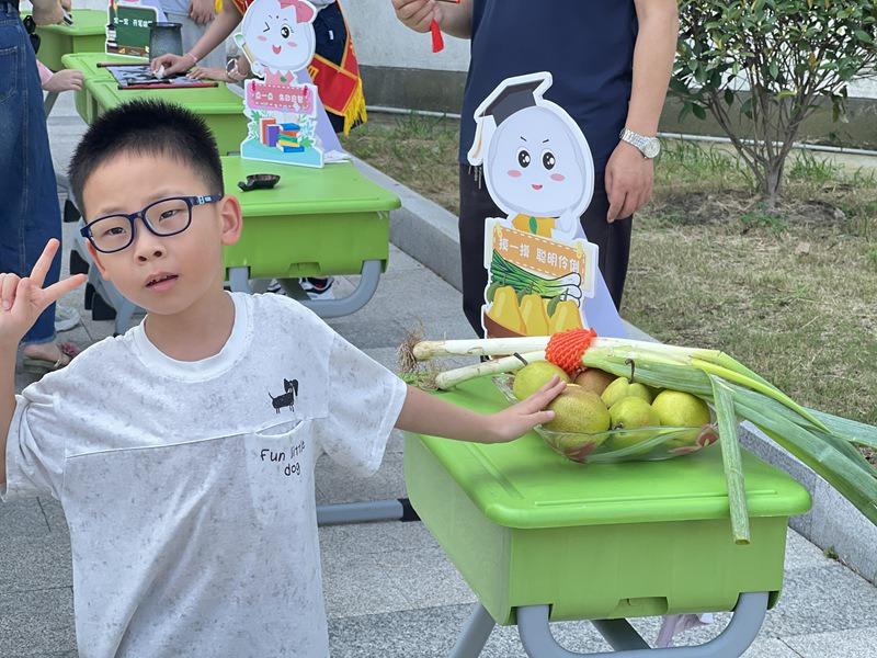 摸一摸 (2).JPG 摸一摸 (2).JPG